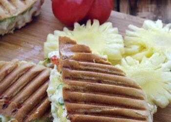PINEAPPLE & FETA CHEESE SANDWICH